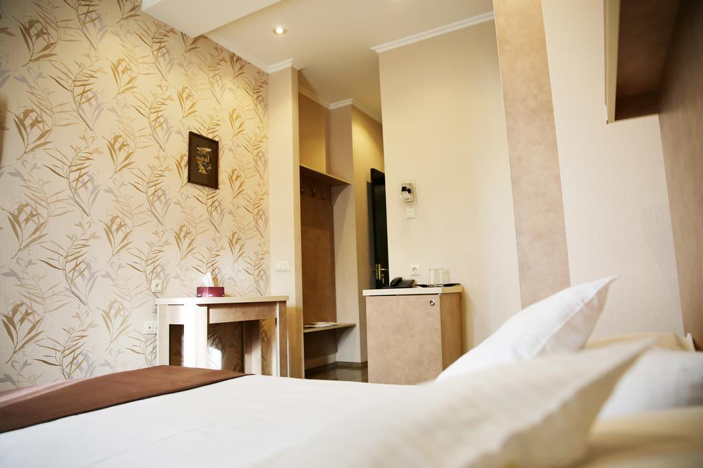 Rondo Hotel Tbilisi Rum bild
