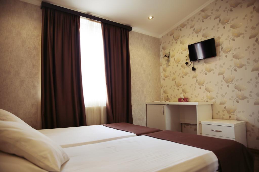 Rondo Hotel Tbilisi Rum bild
