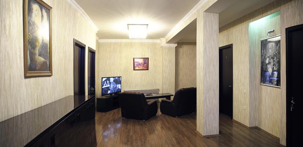 Rondo Hotel Tbilisi Exteriör bild