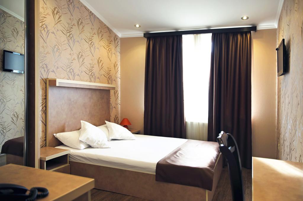Rondo Hotel Tbilisi Rum bild